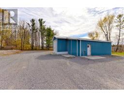75 Pembroke Street, Whitewater Region, ON K0J1K0 Photo 42