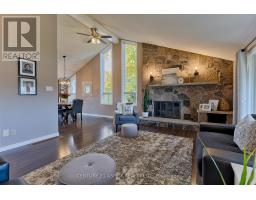 Family room - 75 Pembroke Street, Whitewater Region, ON K0J1K0 Photo 9