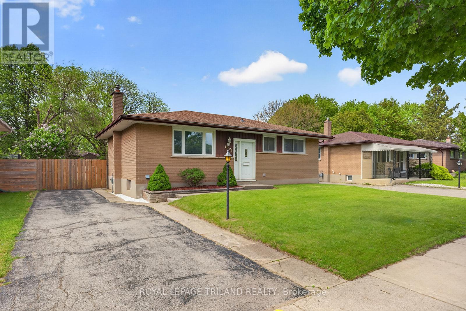 1026 CHIPPEWA DRIVE - 2