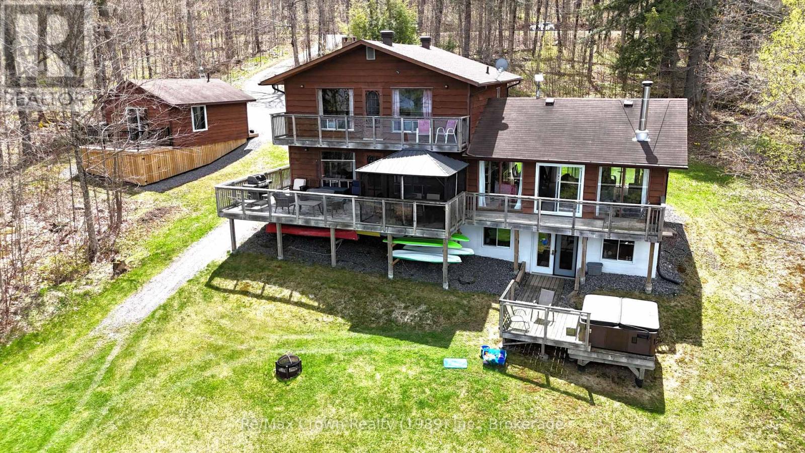 294 EVERETT DRIVE - 3