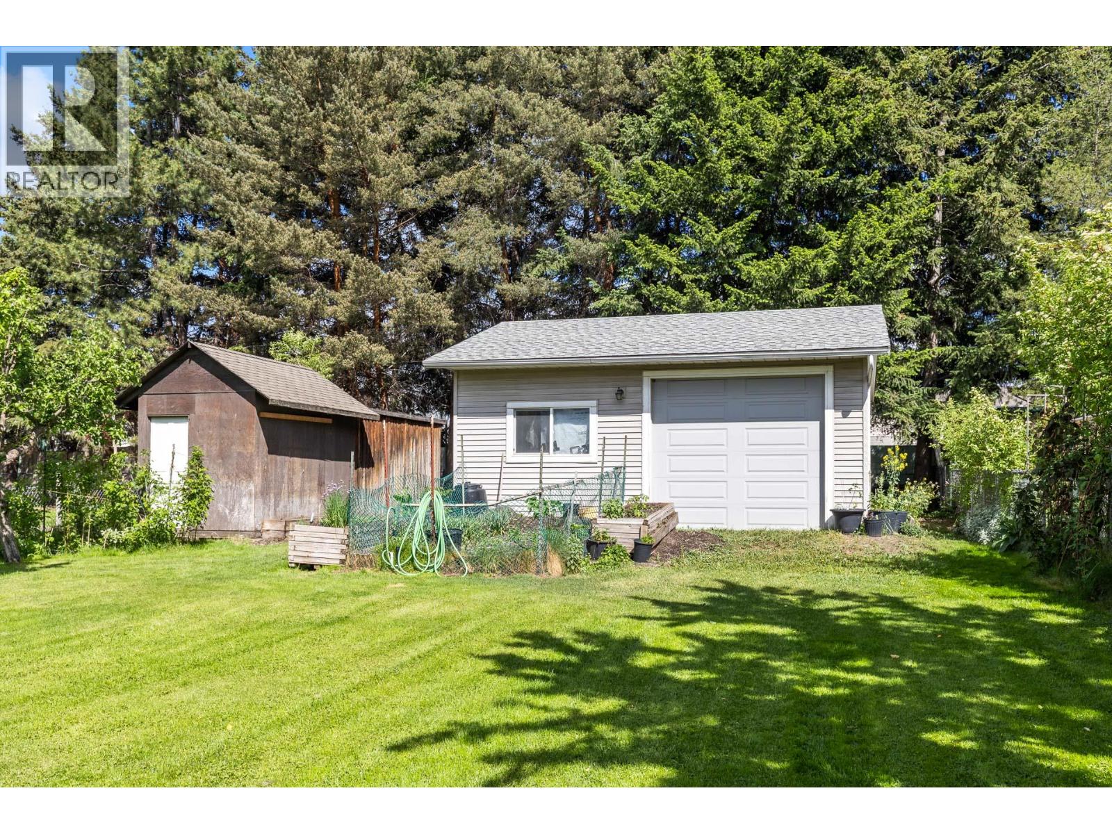 9631 Jensen Road, Lake Country