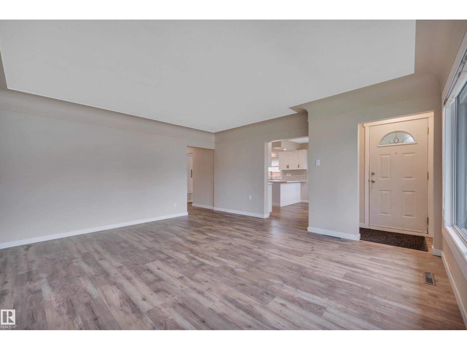 6515 104 A ST NW NW - 11