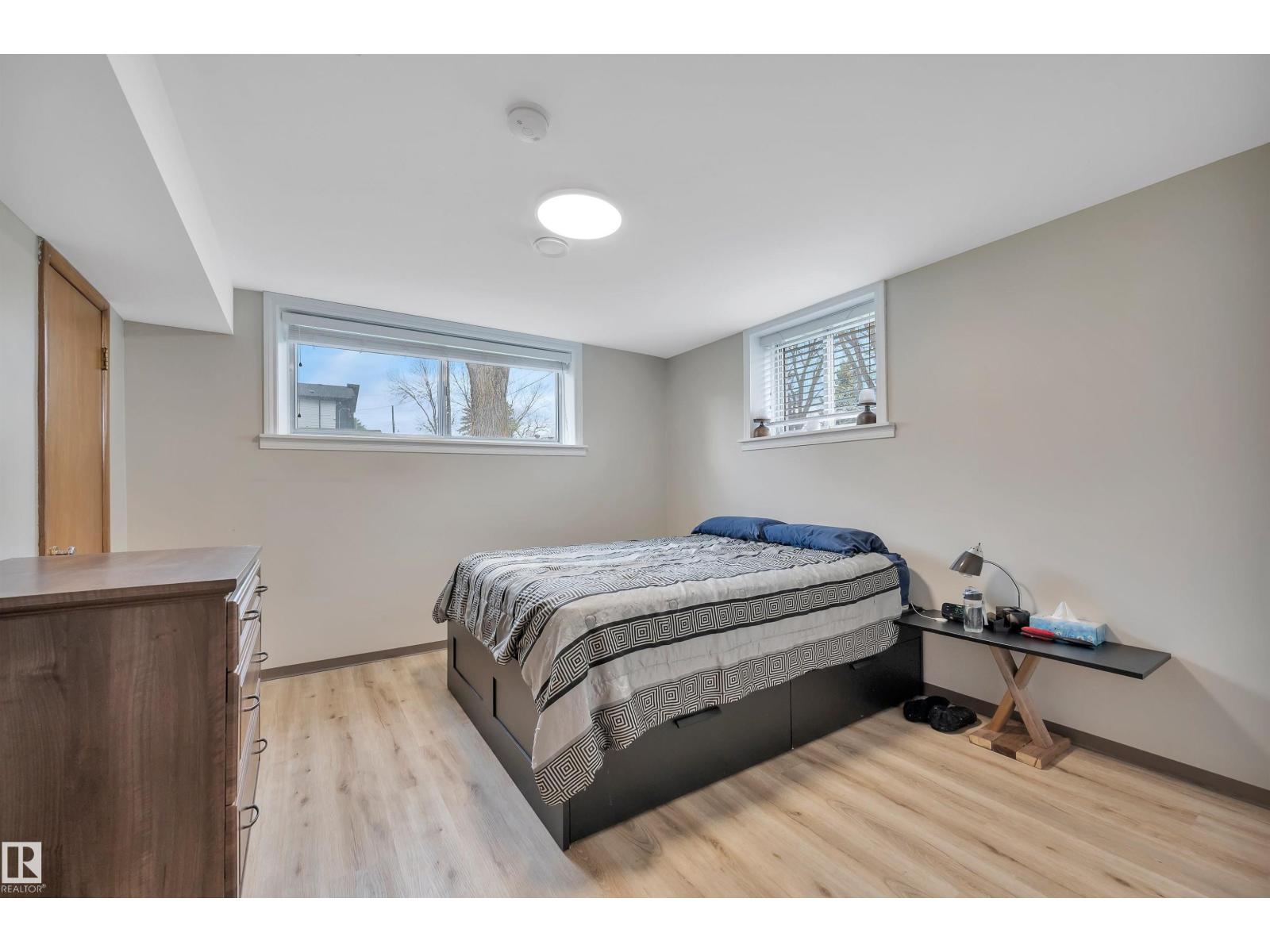 6515 104 A ST NW NW - 29