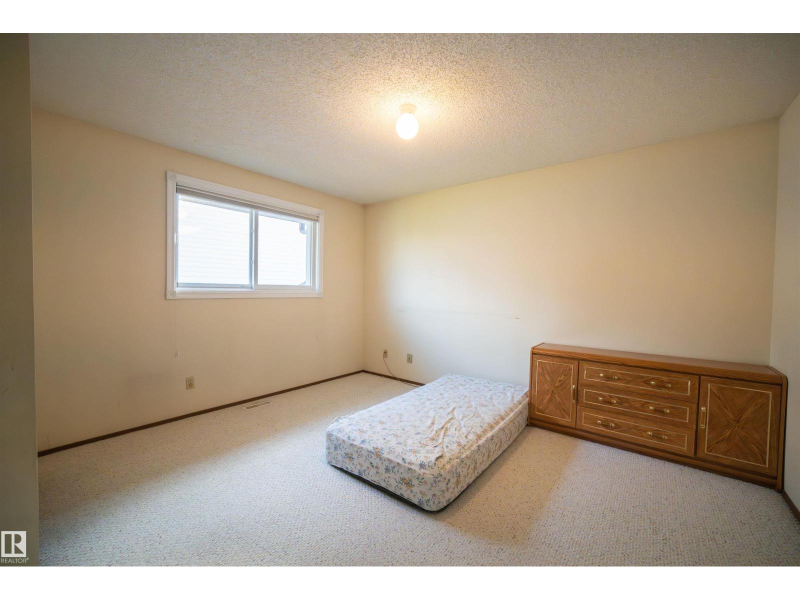 4724 38B AV NW NW - 18