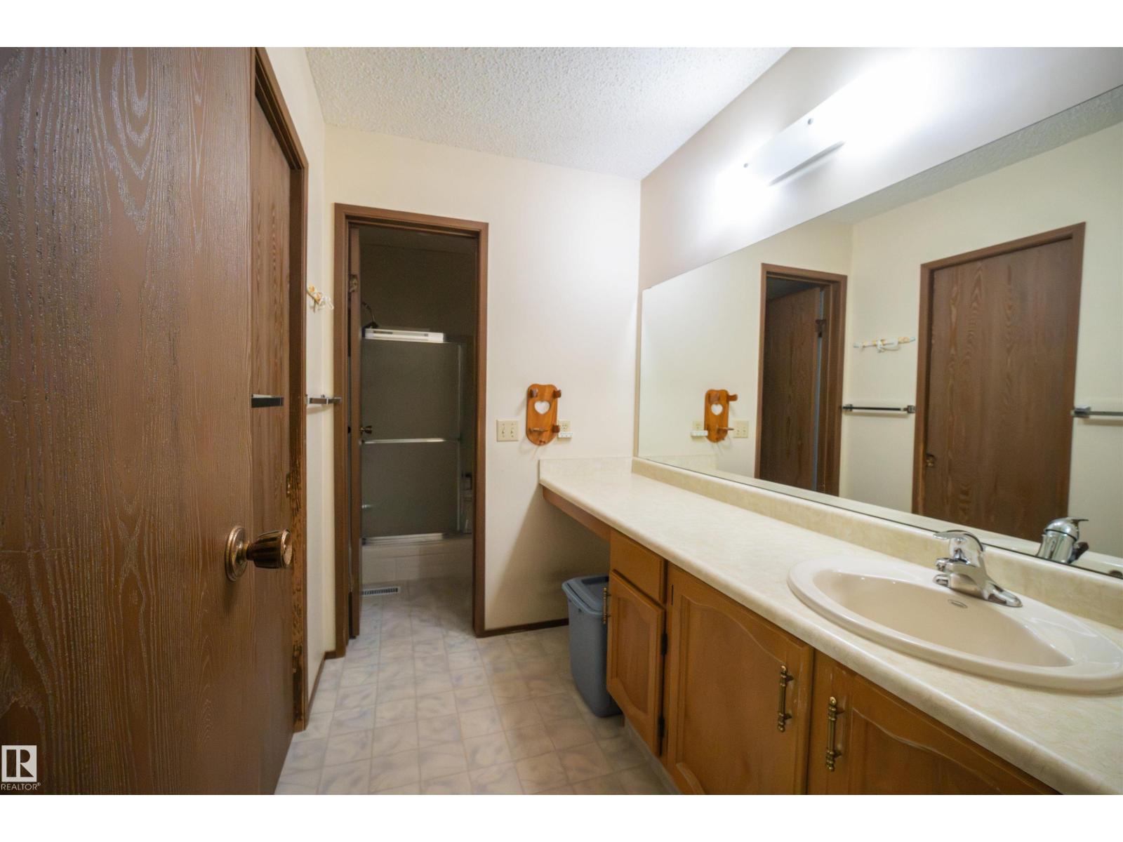 4724 38B AV NW NW - 8