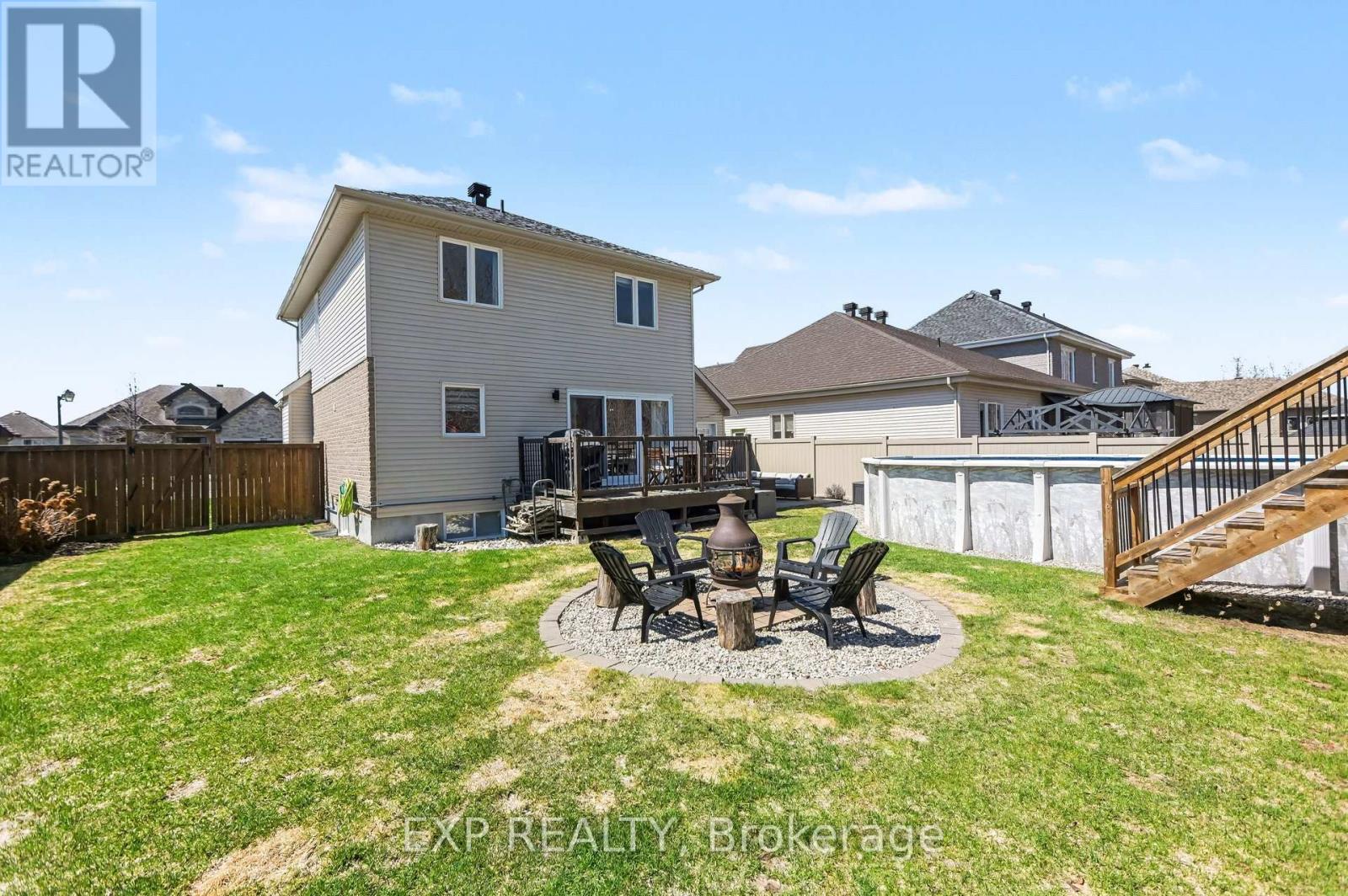 212 JASPER CRESCENT - 34