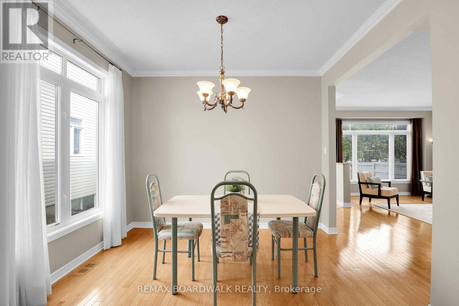 82 UPNEY DRIVE - 15