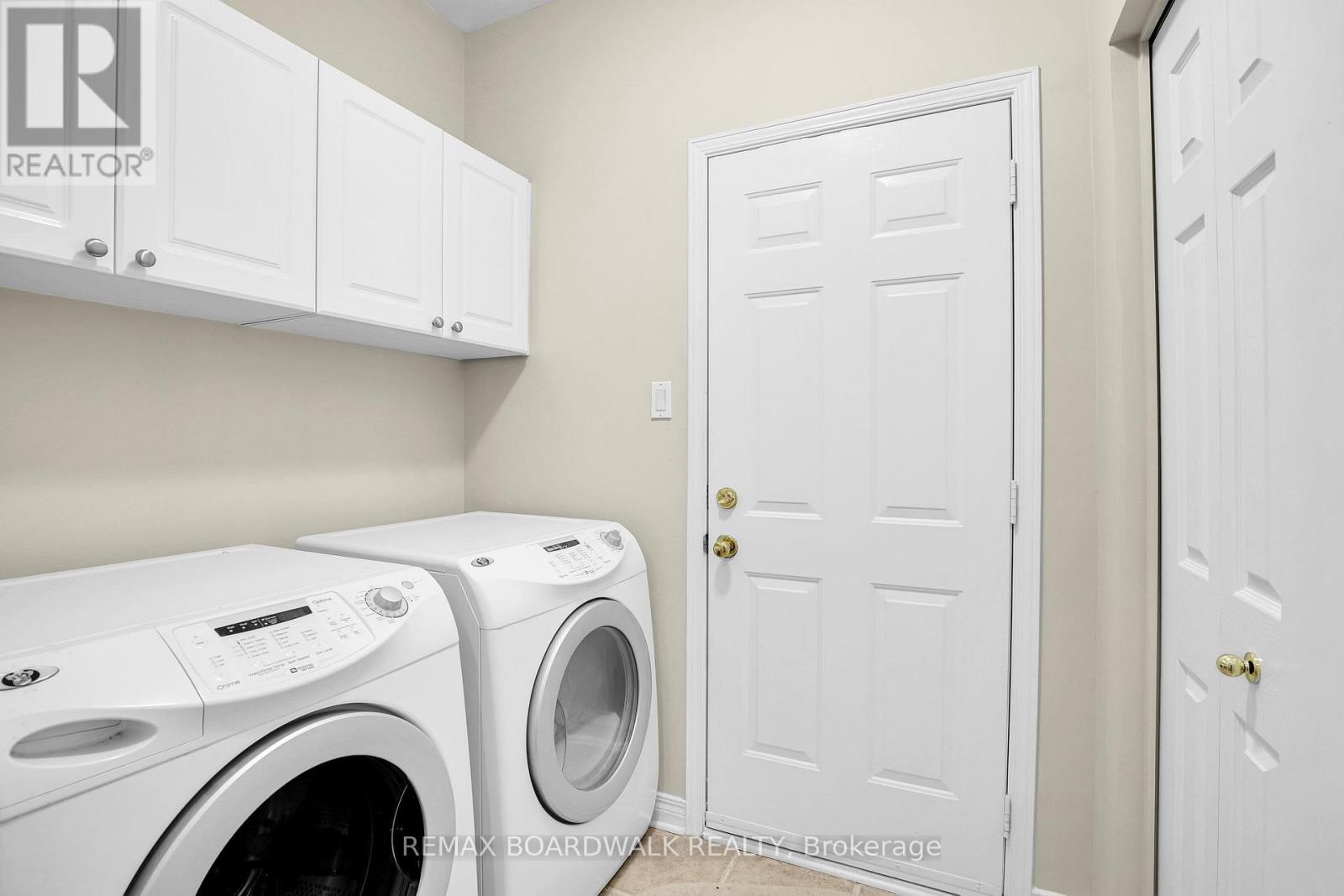 82 UPNEY DRIVE - 24