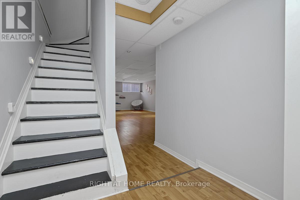 70 FRIEDAY STREET - 28