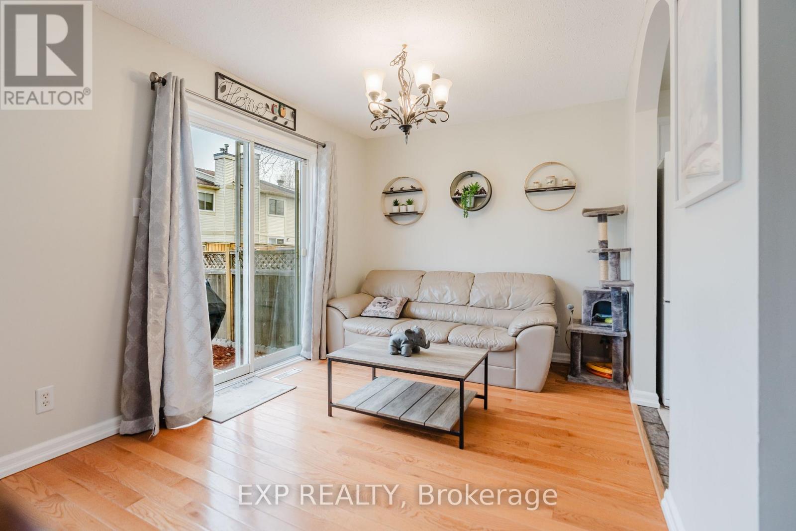 378 VALADE CRESCENT - 11