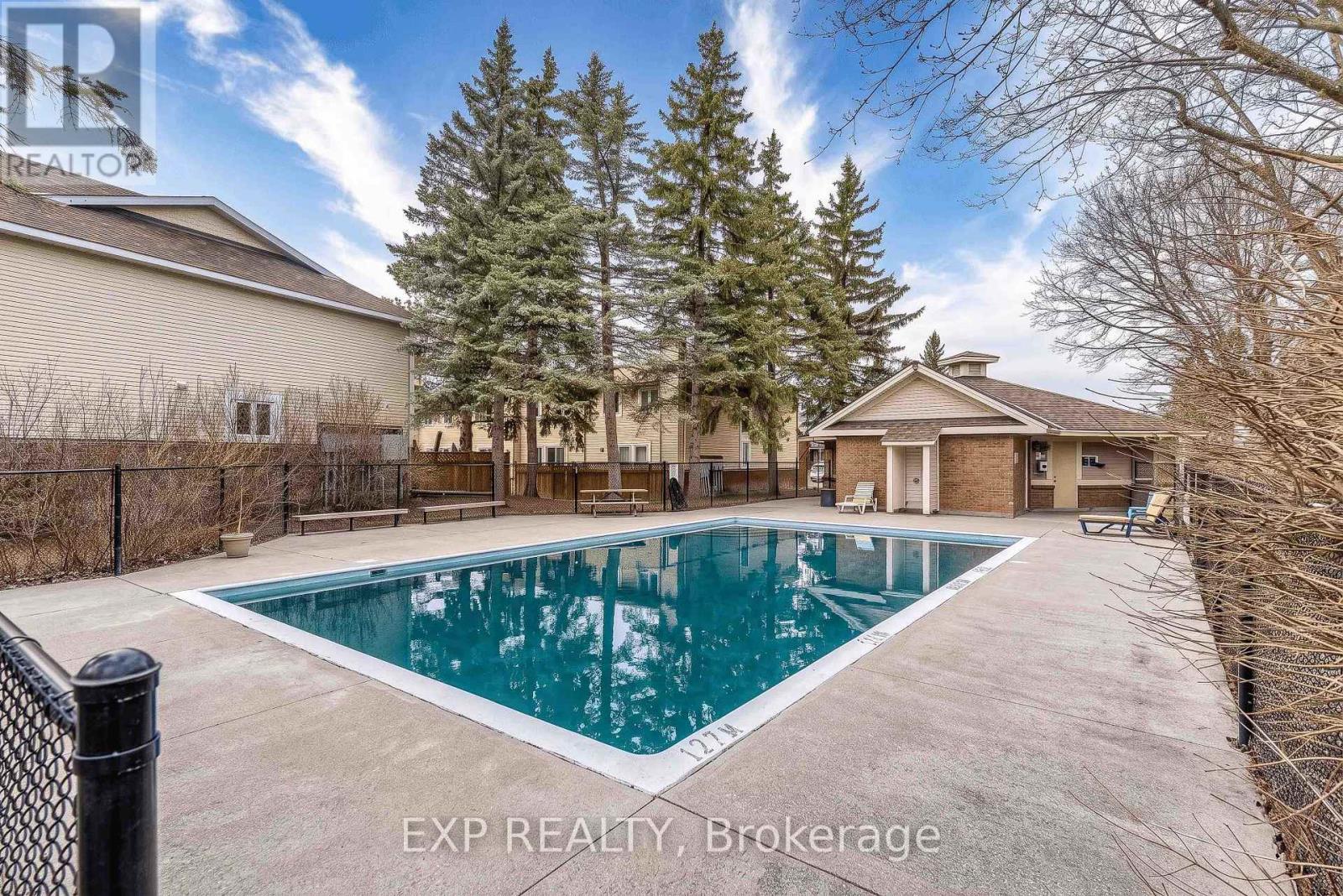 378 VALADE CRESCENT - 40