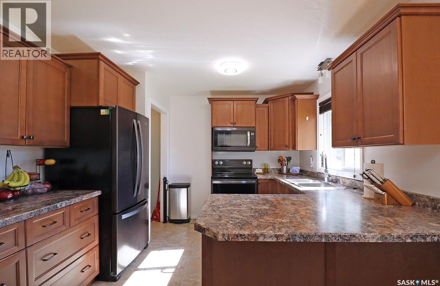59 Alexandra AVENUE - 4