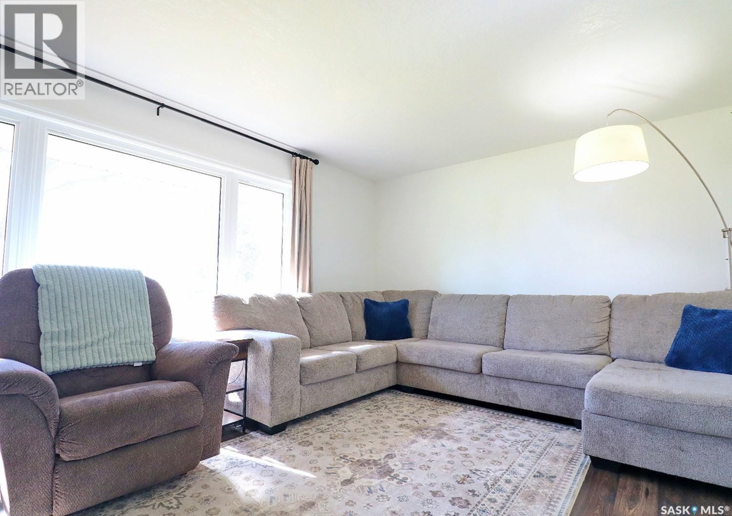 59 Alexandra AVENUE - 7