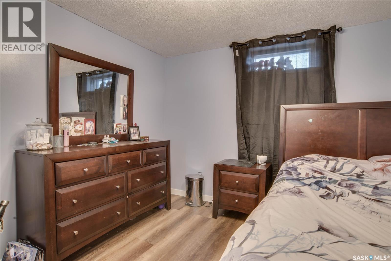 1301 33rd STREET W - 22
