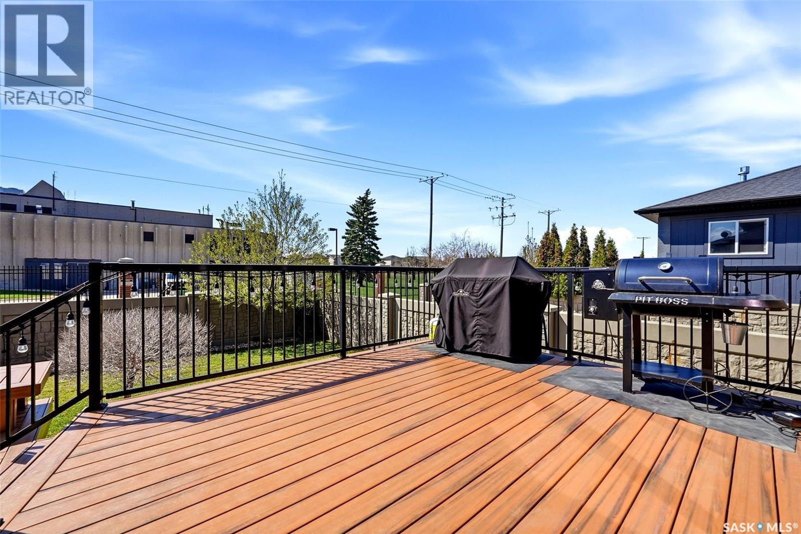 3930 Sandhill CRESCENT - 36