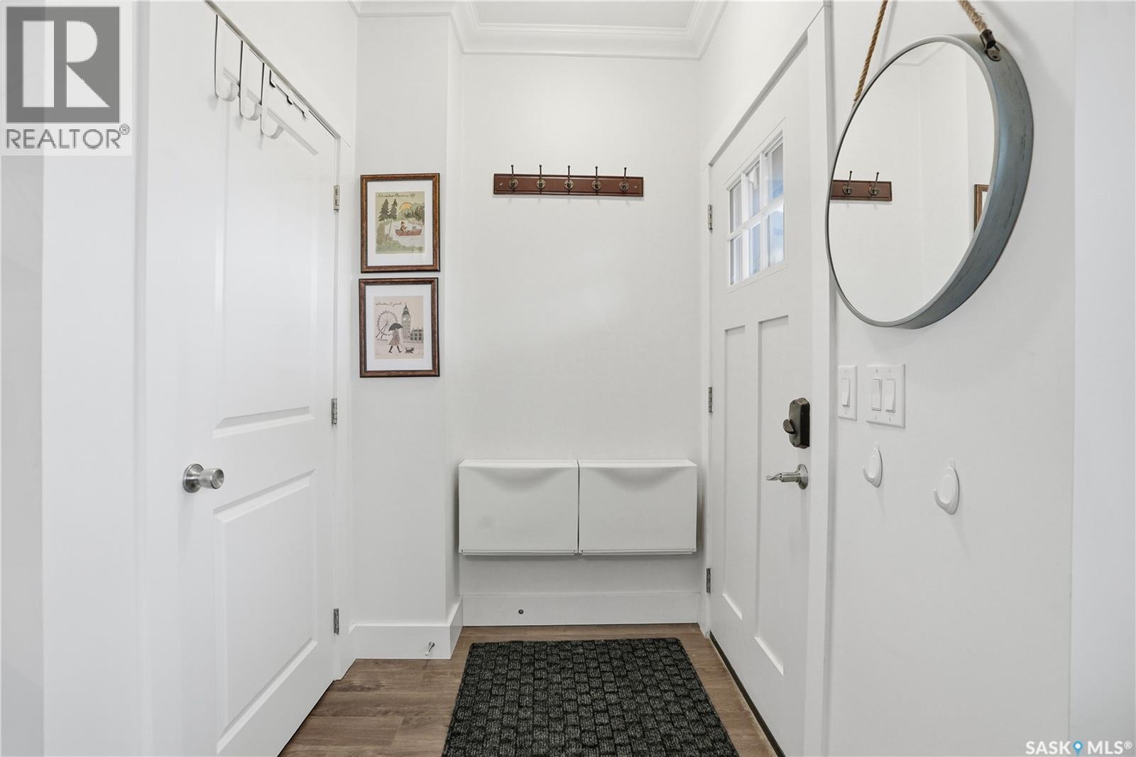 431 Eaton LANE - Image 3