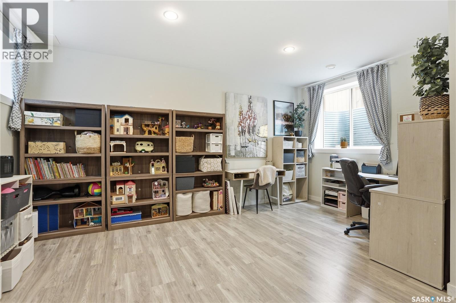 431 Eaton LANE - 37