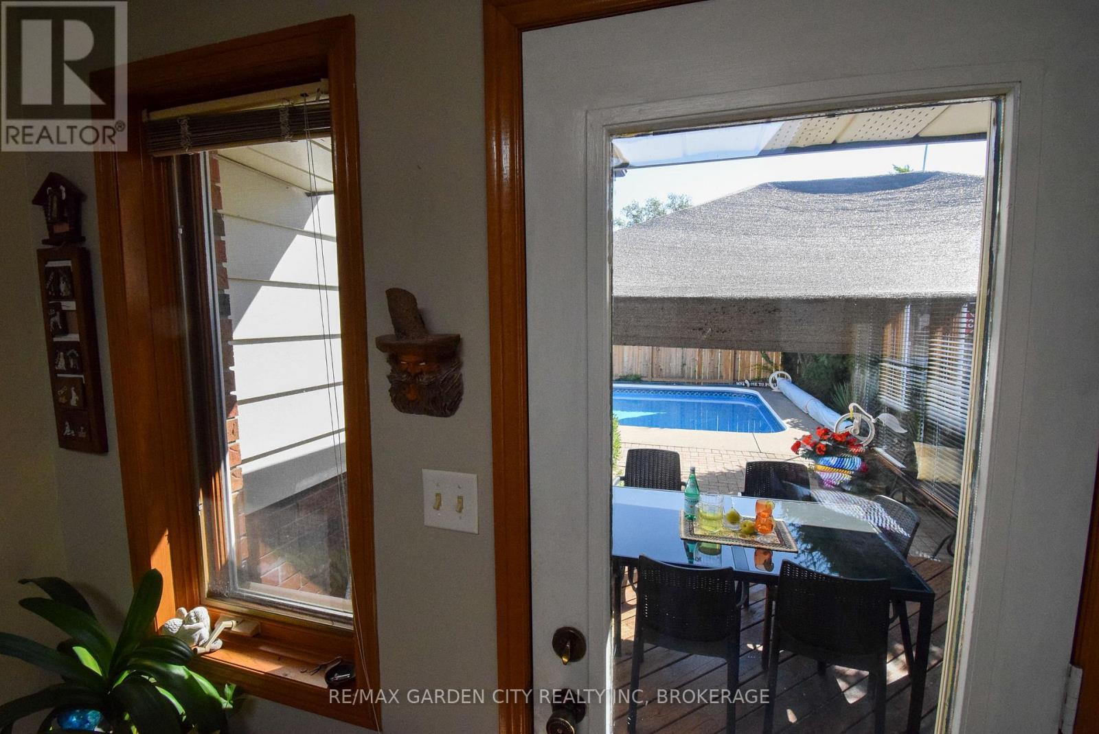 40 BELAIR DRIVE - 19