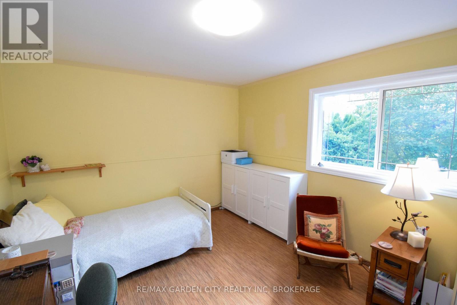 40 BELAIR DRIVE - 23