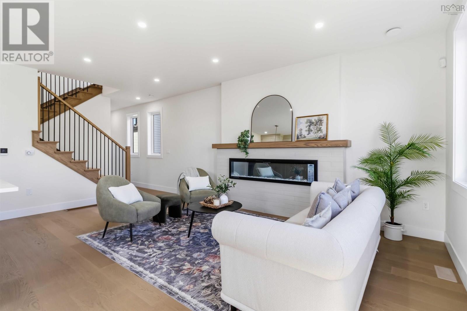 LW01 210 Lewis Drive - 6