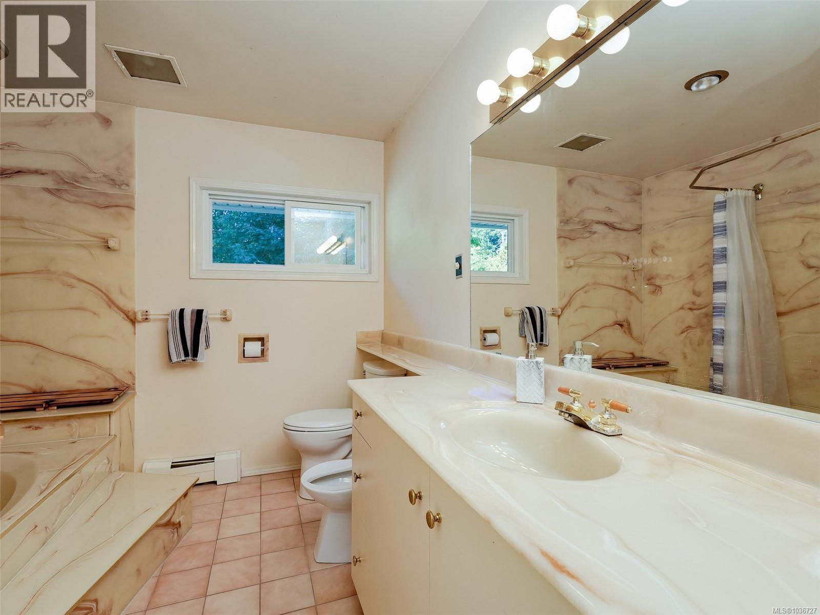1021 Tatlow Rd - 8
