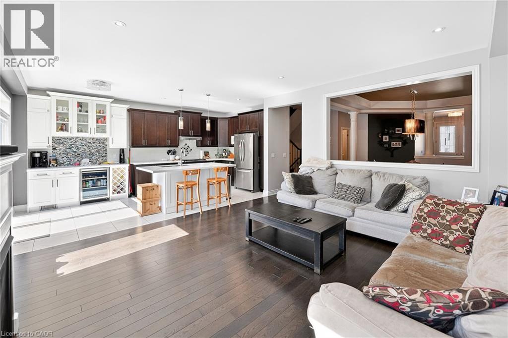82 CHAUMONT Drive - 15