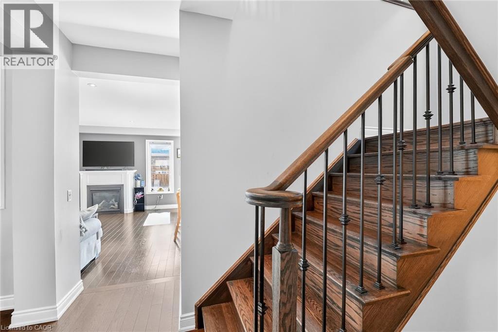 82 CHAUMONT Drive - 18