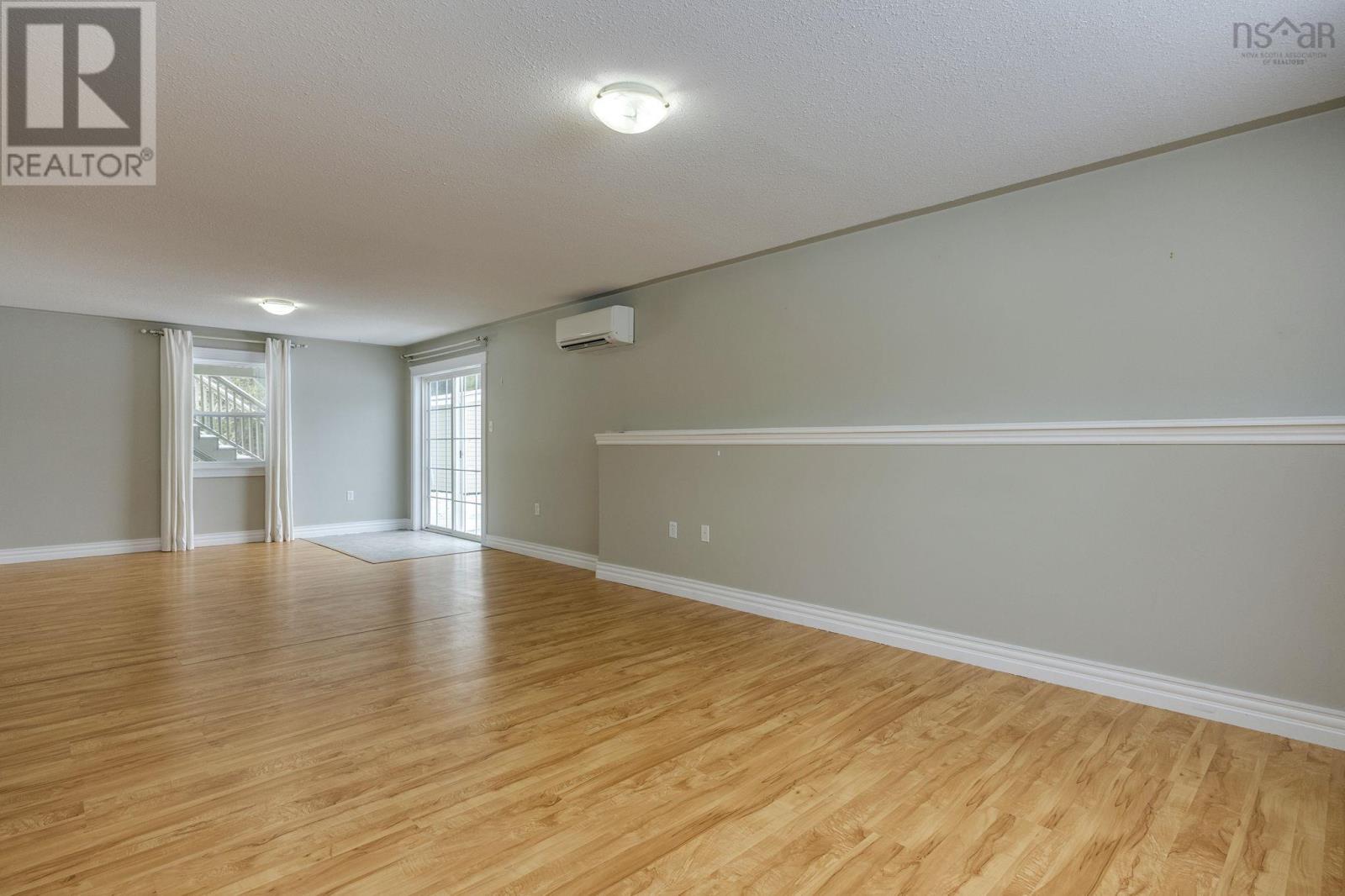 10 Cameron Drive - 23