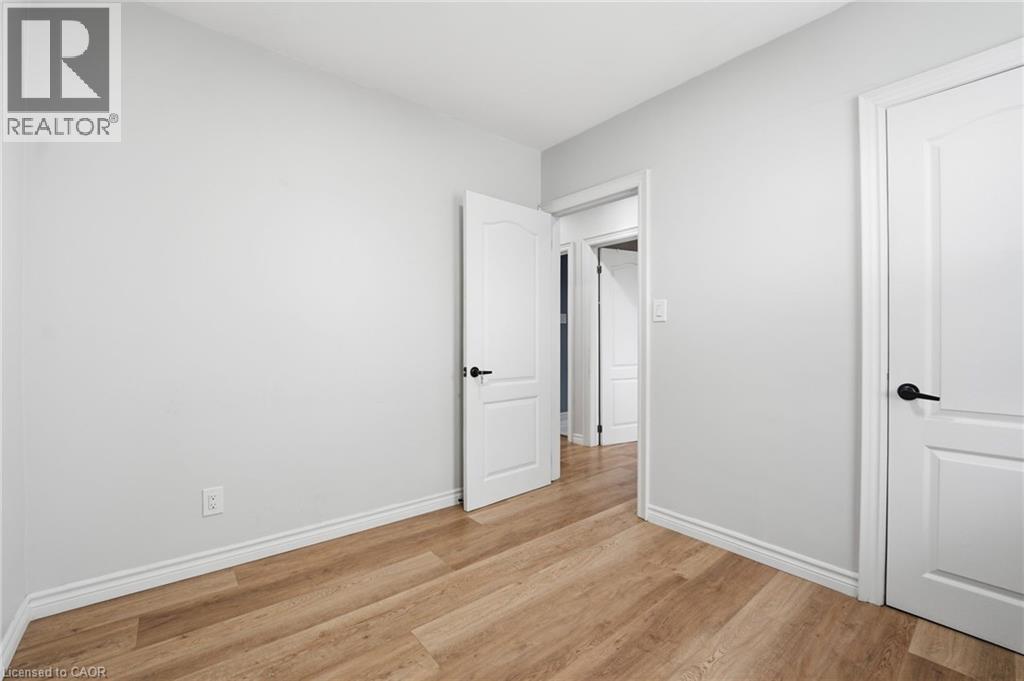 177 EAST 31ST Street Unit# MAIN FLOOR, Hamilton, Ontario, L8V3P4 — Photo 3