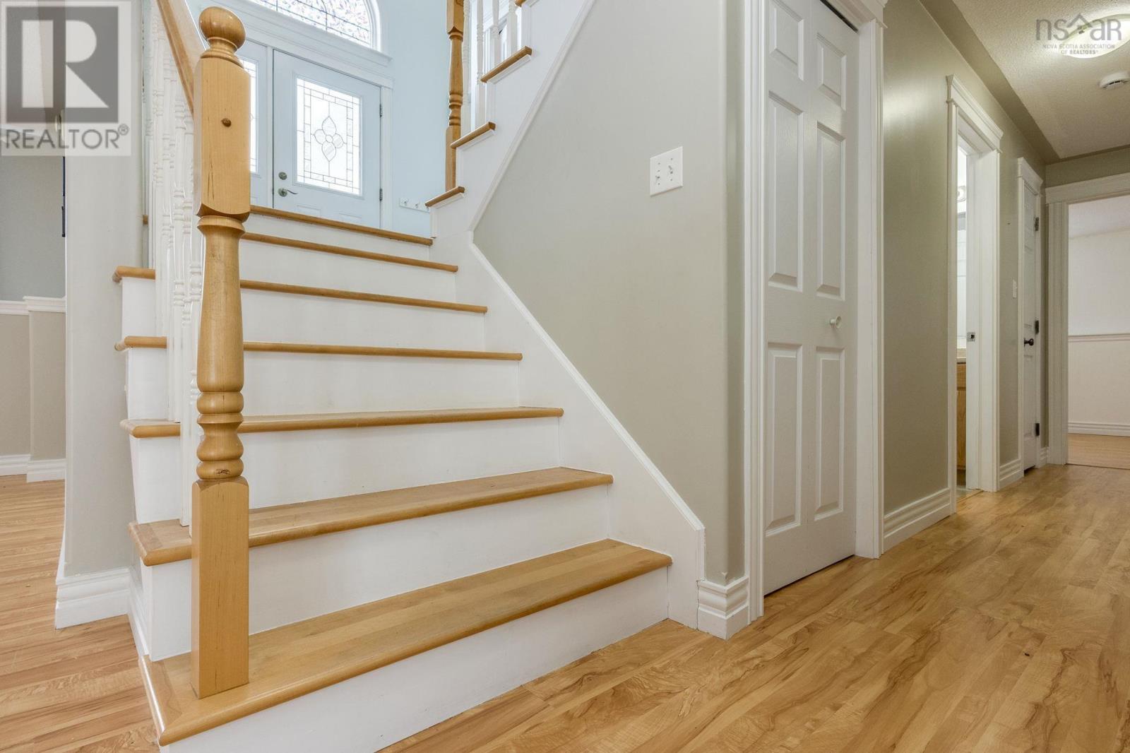 10 Cameron Drive - 21