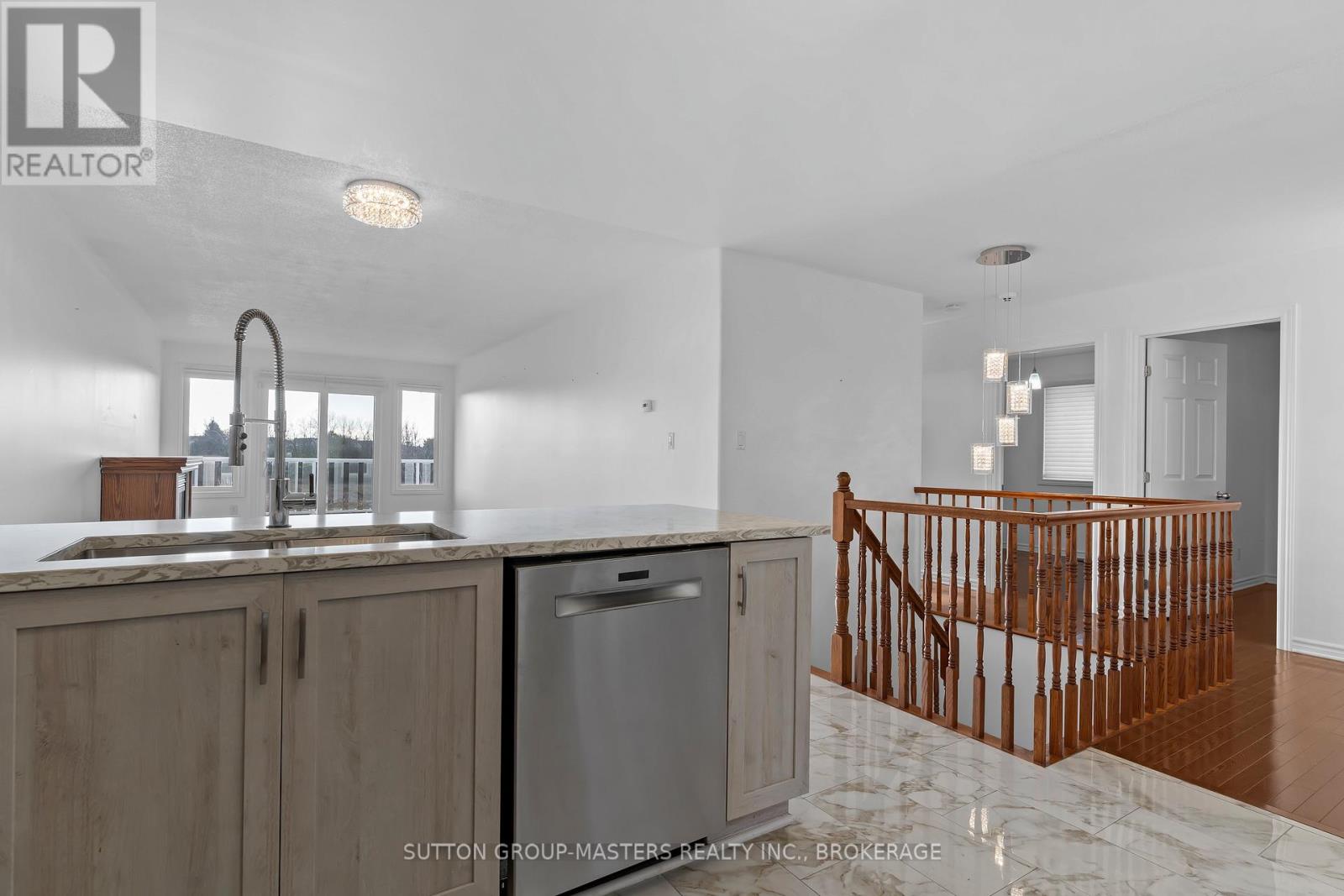 679 MELROSE STREET - 14