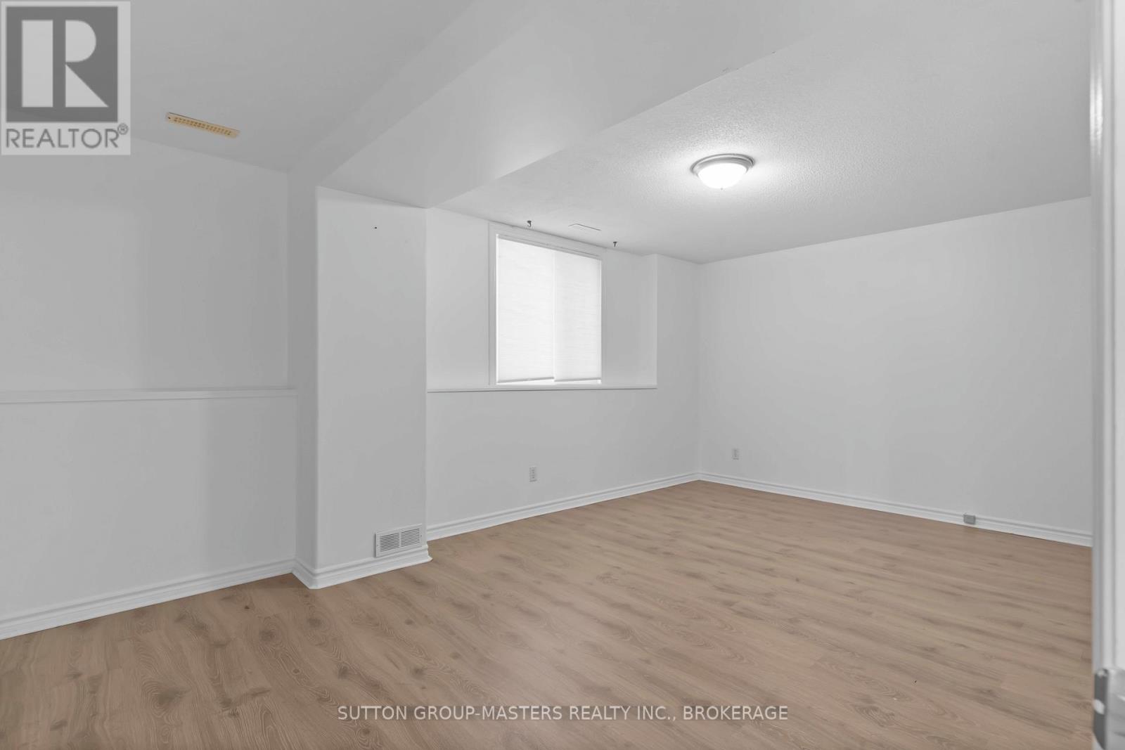 679 MELROSE STREET - 39