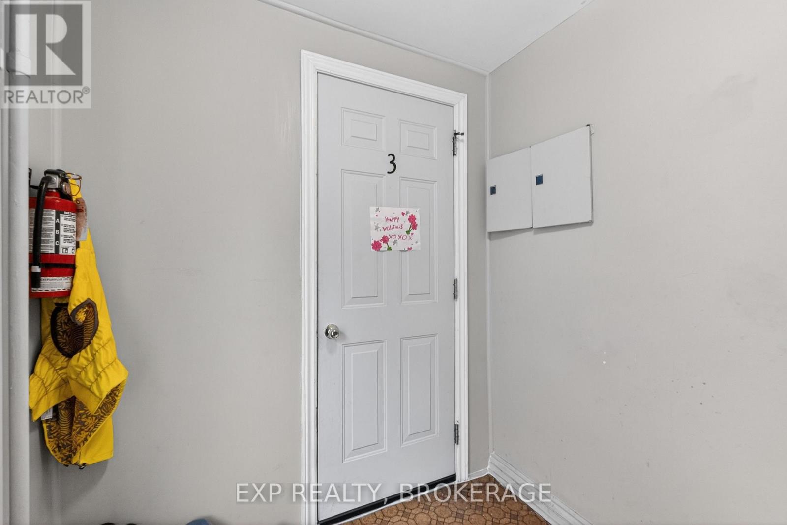 342 KING STREET W - 14