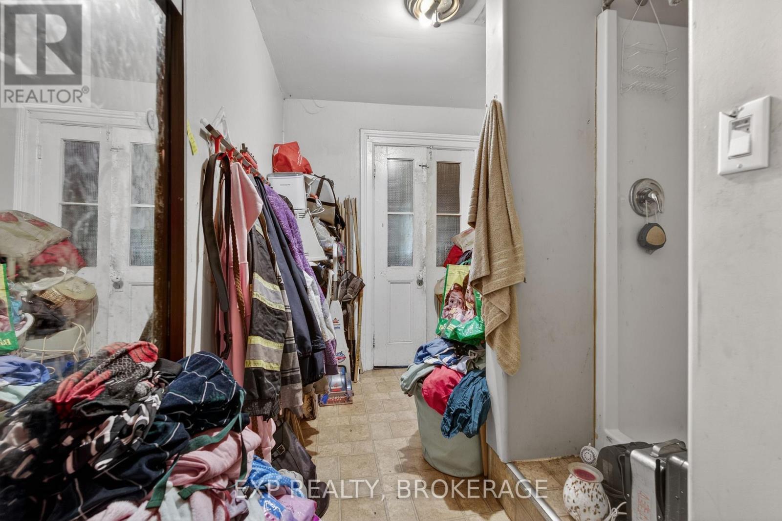 342 KING STREET W - 19
