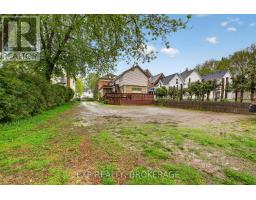342 King Street W, Brockville, ON K6V3S3 Photo 38