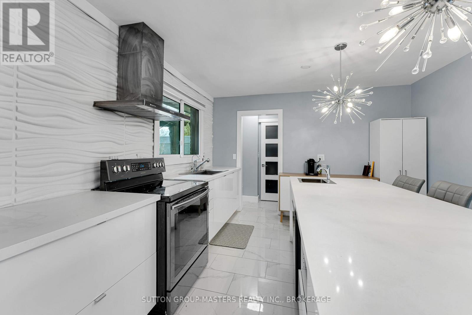 1611 SUNNYSIDE ROAD - 13