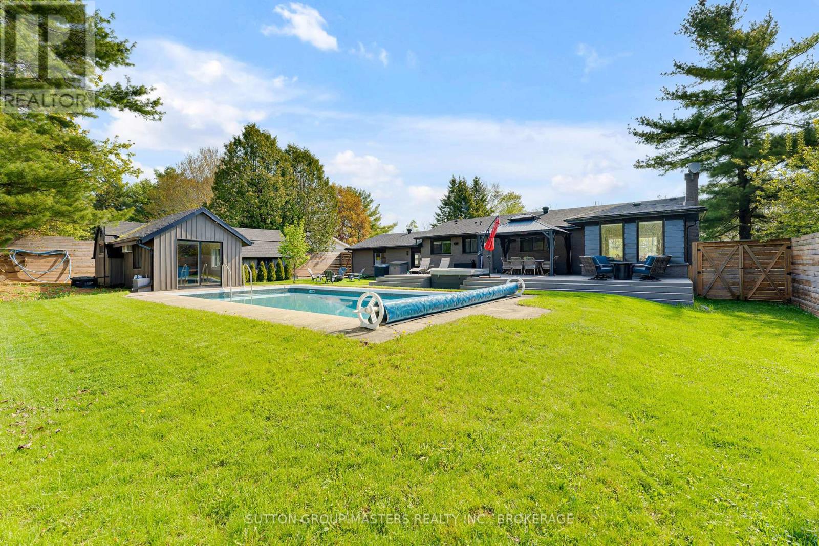 1611 SUNNYSIDE ROAD - 48