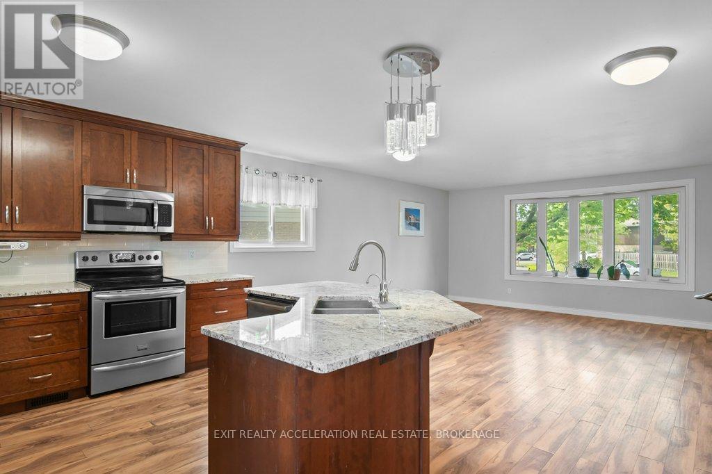 281 SMITH CRESCENT - 15