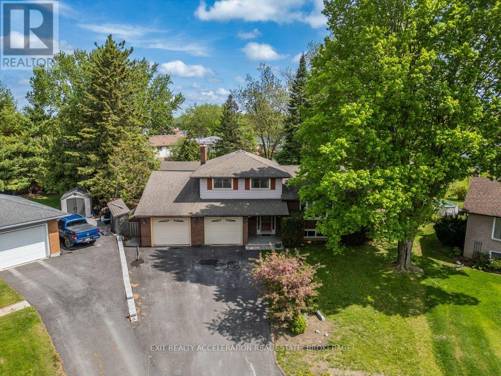 281 SMITH CRESCENT - 39