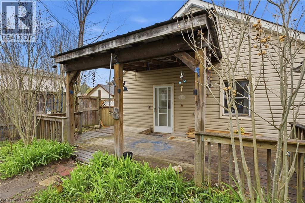 609 GUELPH Street - 27