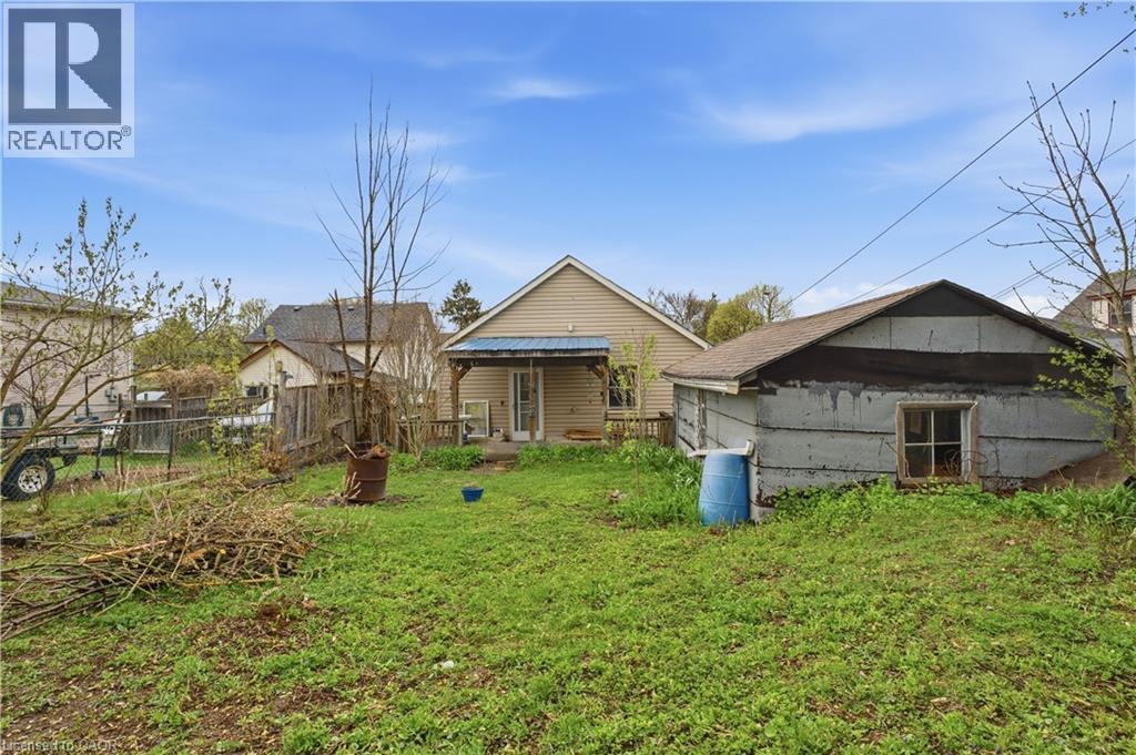 609 GUELPH Street - 29