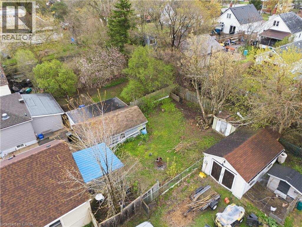 609 GUELPH Street - 37