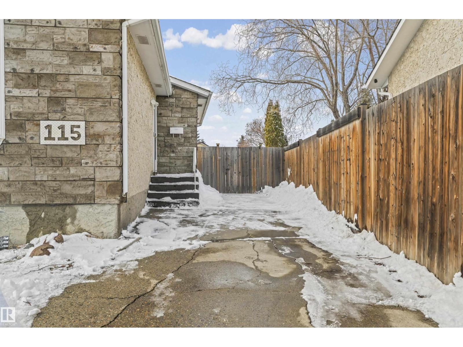 115 WARWICK RD NW - 4