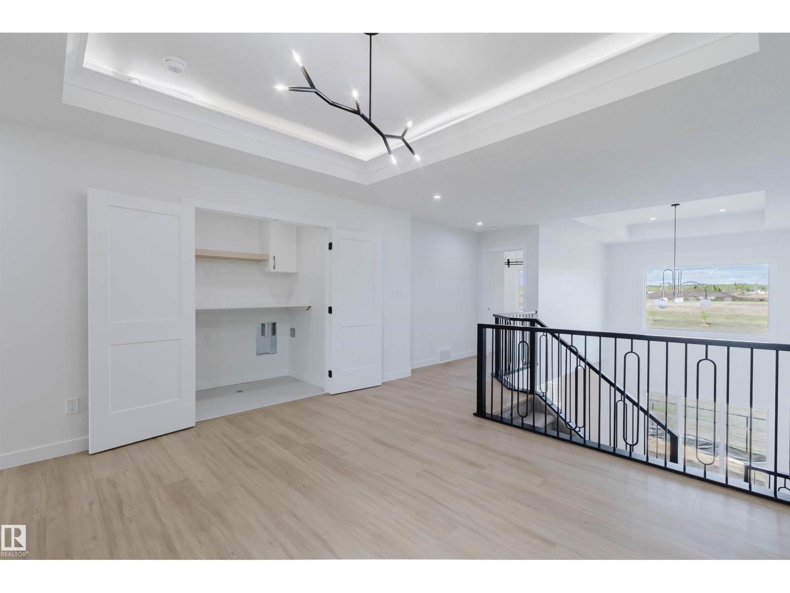 226 EDGEMONT GR NW - 30