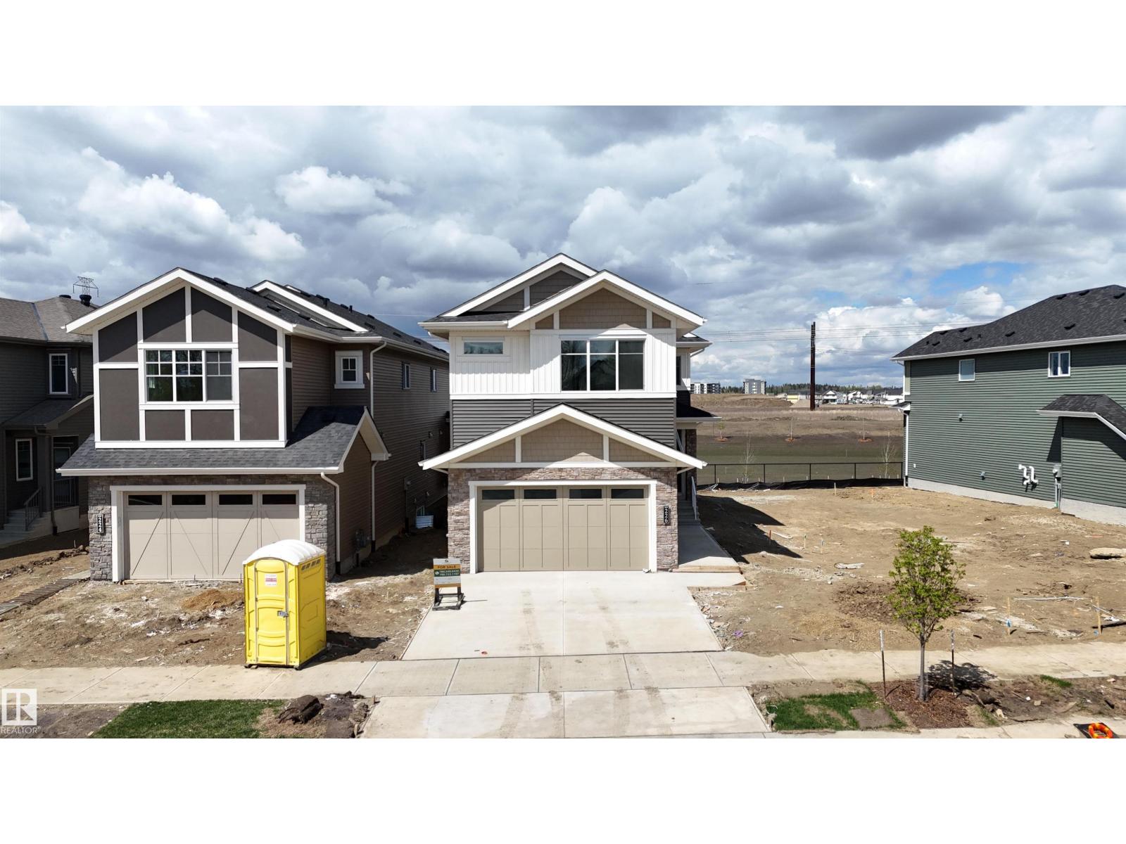 226 EDGEMONT GR NW - 56