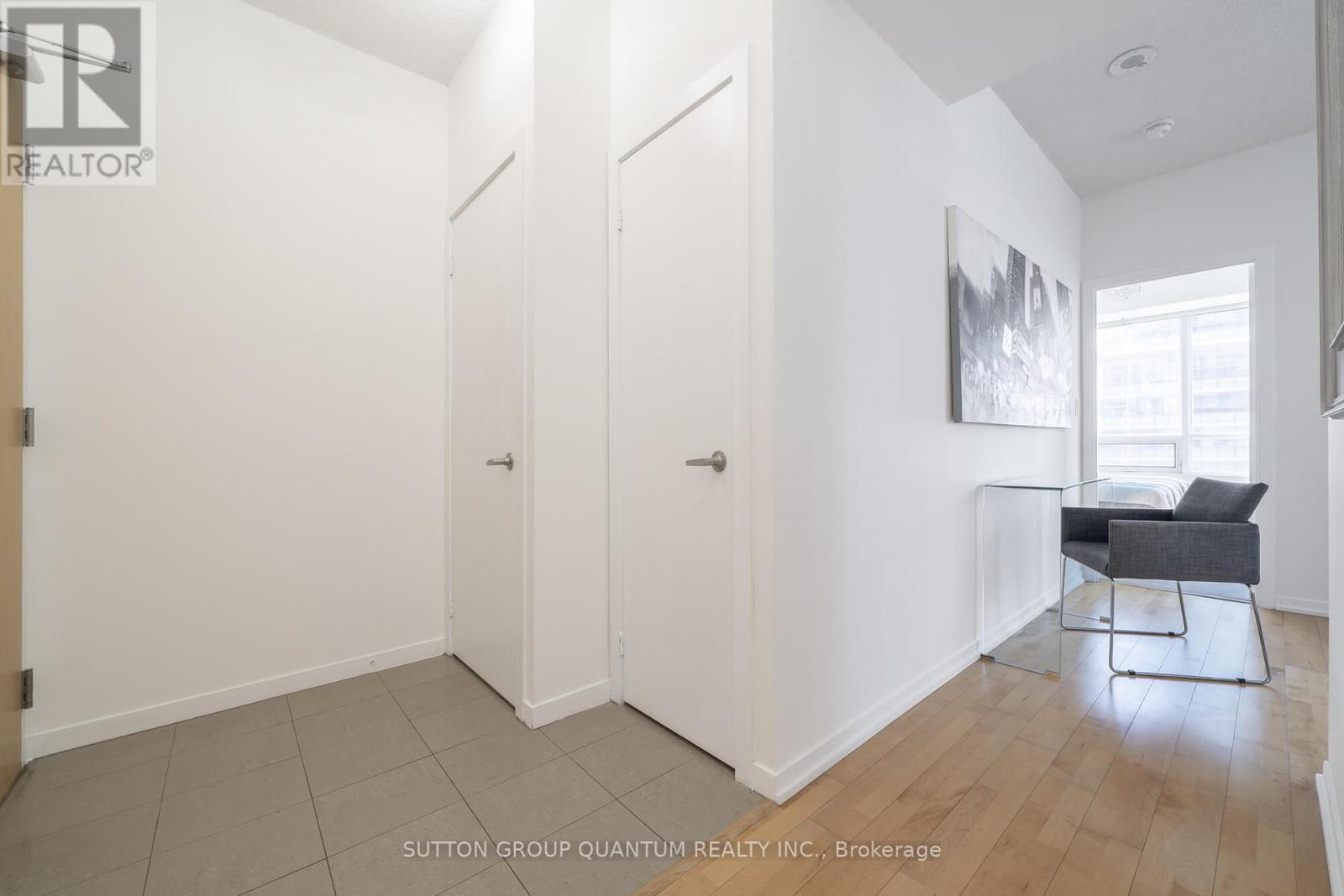 #2605 65 BREMNER BOULEVARD - 3