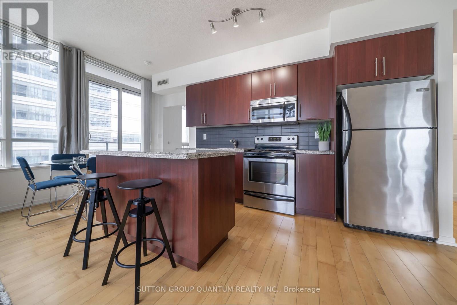 #2605 65 BREMNER BOULEVARD - 5