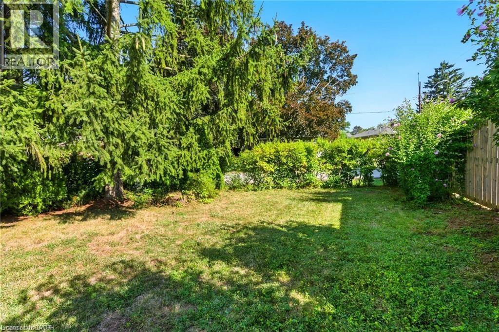 18 JASPER Drive, Stoney Creek, Ontario, L8G2S7 — Photo 24