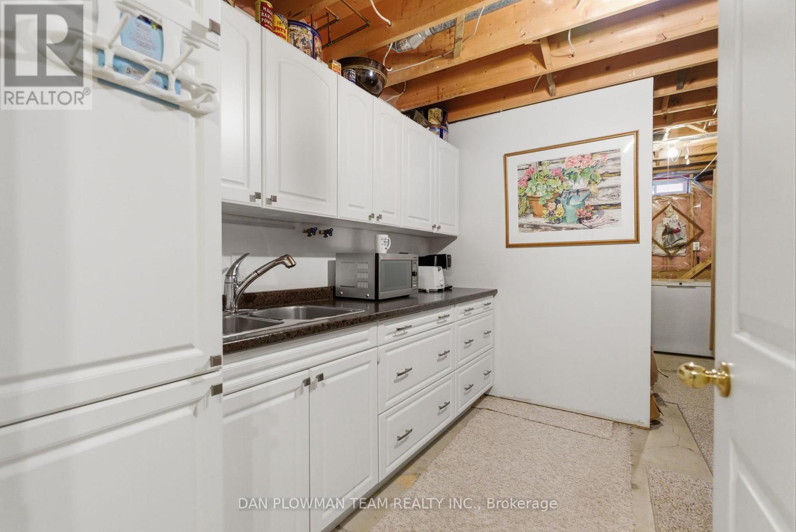 10 BARRINGTON PLACE - 32