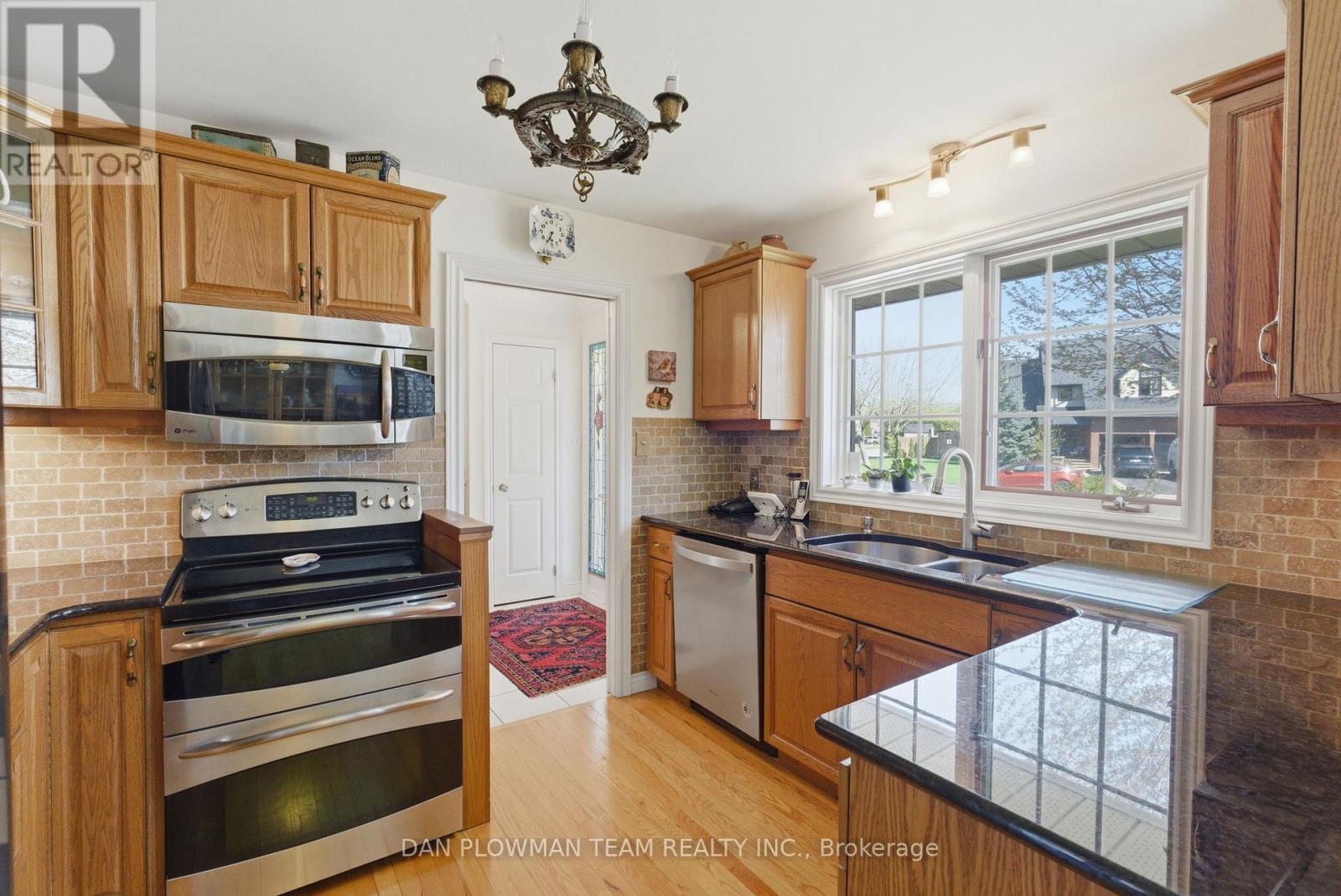 10 BARRINGTON PLACE - 7
